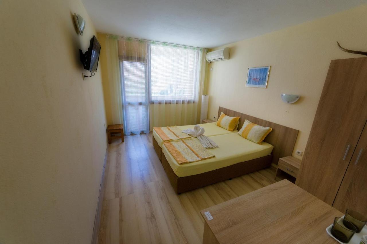 Primorski Briz Guest House Primorsko Exterior foto