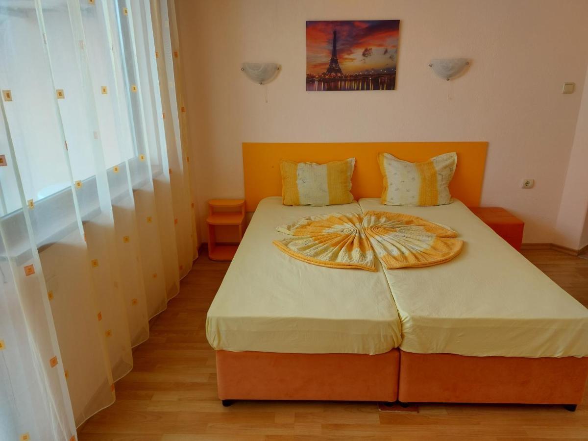 Primorski Briz Guest House Primorsko Exterior foto